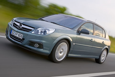 Opel Signum 3.0-V6 CDTI Cosmo