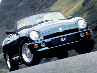 MG RV8