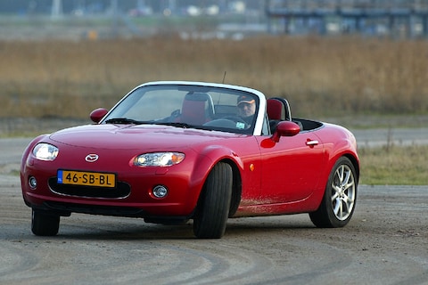Mazda MX-5 2.0 (2006)