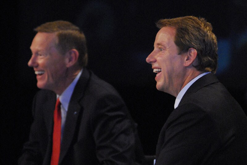 Alan Mulally (links) en Bill Ford (rechts)