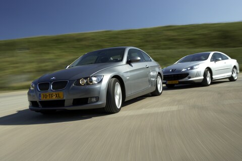 BMW 325i Coupé aut. Introduction – Peugeot 407 3.0 V6 24V aut. Pack