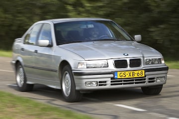 Klokje rond BMW 325td Executive