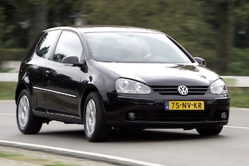 Volkswagen Golf 2.0 16V FSI Sportline