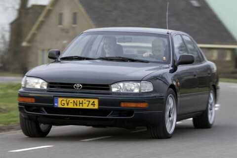 Toyota Camry 2.2 XLI (1993) - Klokje Rond