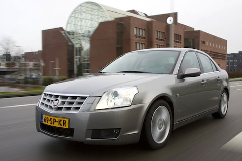 Cadillac BLS Elegance 2.8T V6