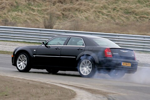 VriMiBolide: Chrysler 300C SRT-8