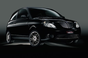 Lancia Ypsilon Momo Design