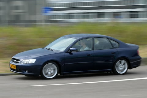 Subaru Legacy 2.0R Luxury (2006)