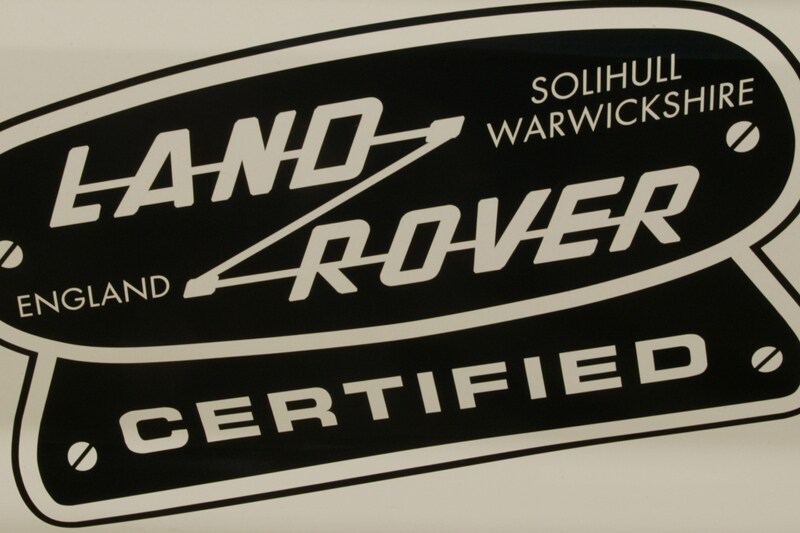 Land Rover logo