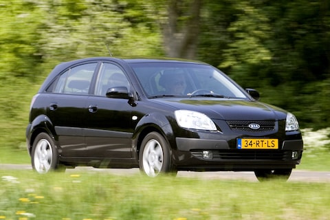 Kia Rio 1.6 X-ecutive (2006)