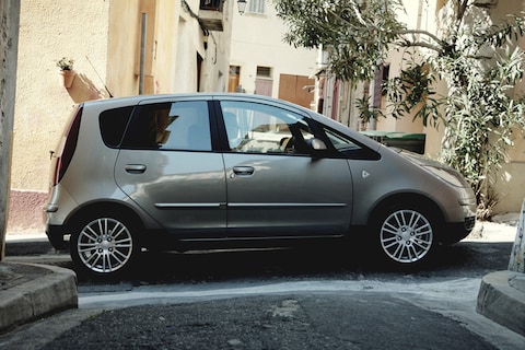 Gamma Mitsubishi Colt uitgebreid