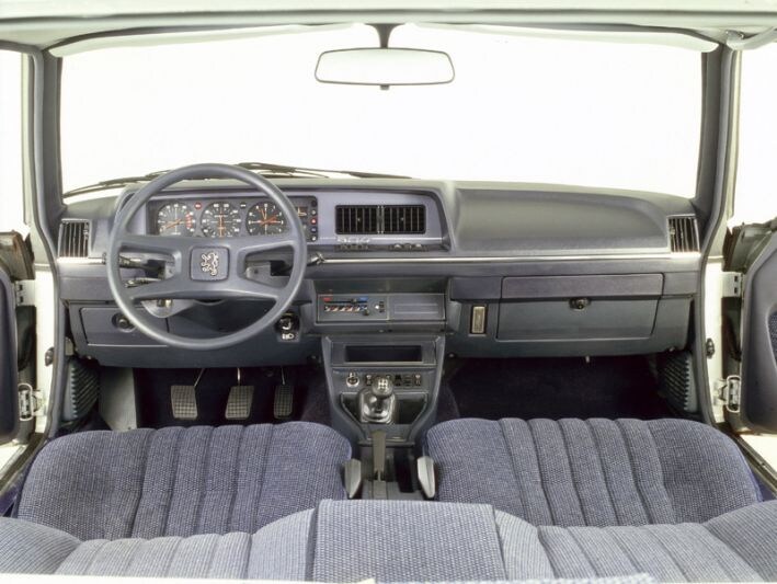 dashboard Peugeot 604