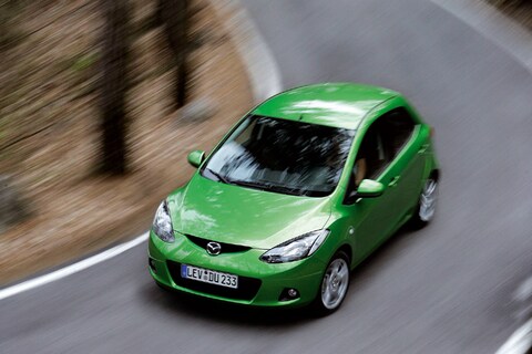 Driedeurs Mazda 2 op komst