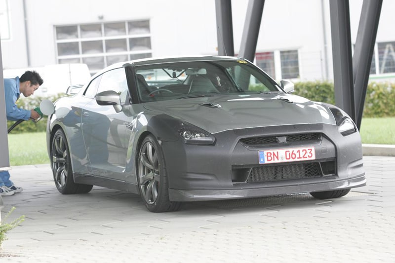 Nissan GT-R