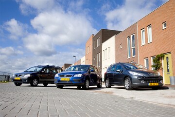 Peugeot 207 SW  / Ford Focus Wagon / Dacia Logan M