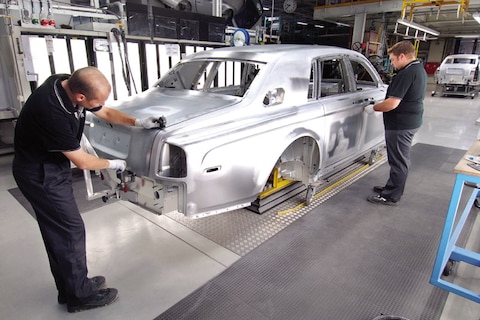 Rolls-Royce-fabriek vol op stoom