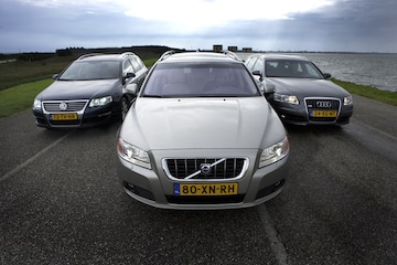 Volvo V70 3.2  Volkswagen Passat Variant Audi A6