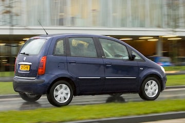 Lancia Musa 1.4 16v Oro