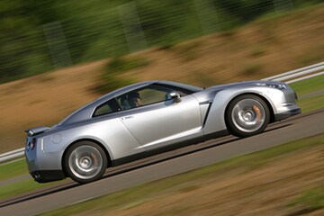 Nissan GT-R