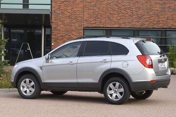Chevrolet Captiva Van