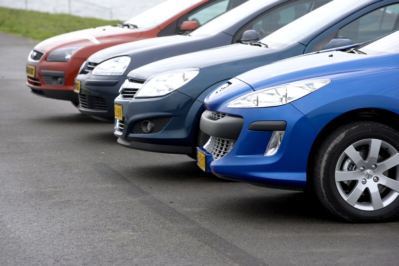 Peugeot 308-Ford Focus-Volkswagen Golf-Opel Astra