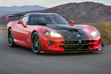 Dodge Viper SRT-10 ACR