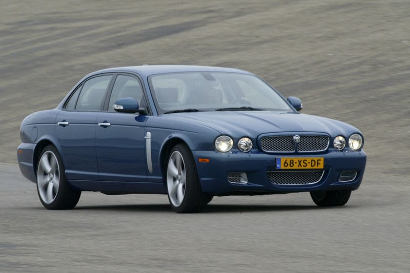 Jaguar XJR