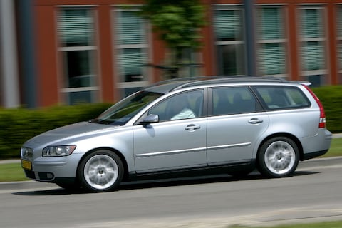 Volvo V50 2.4i Momentum (2007)