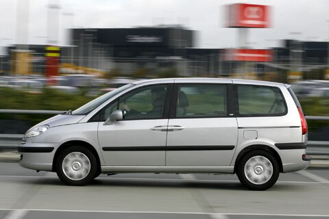 Peugeot 807 SR 2.0-16V HDiF 136pk (2007) - Test