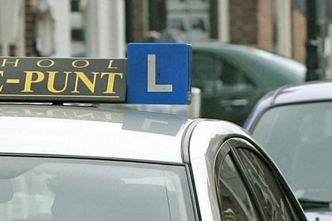 Deel rijscholen gaat nog niet verder met lessen