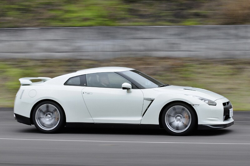 Nissan GT-R