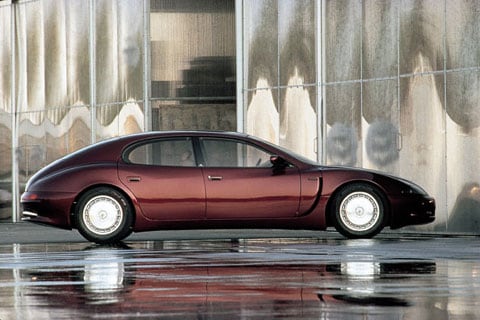 Bugatti wil vierdeurs