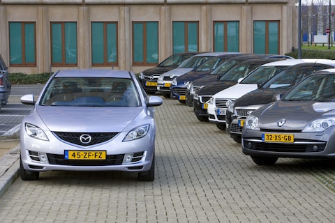 Mazda 6 2.0 S-VT/ Ford Mondeo 2.0 16V/Opel Vectra 2.2-16V DGi/ Peugeot 407 ST 2.