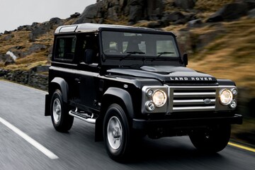 Land Rover Defender SVX