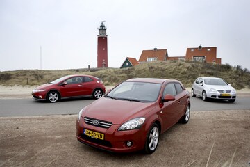Kia Pro-Cee'd 2.0 CRDi /Honda Civic Type S 2.2i CT