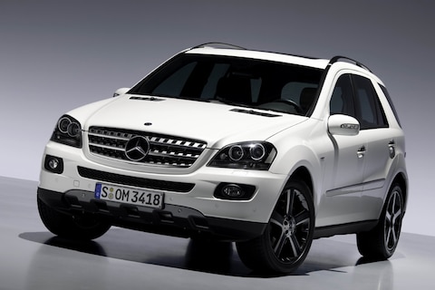 Mercedes-Benz viert jubileum M-klasse