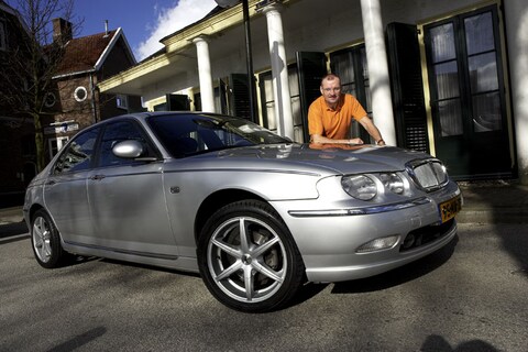 Klokje rond Rover 75