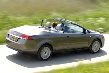 Ford Focus Coupé-Cabriolet 2.0 16V Titanium