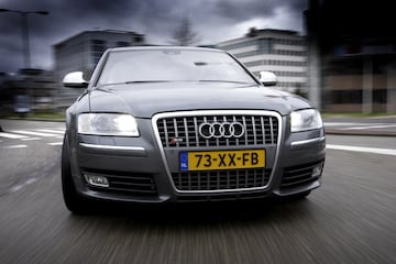 Audi S8