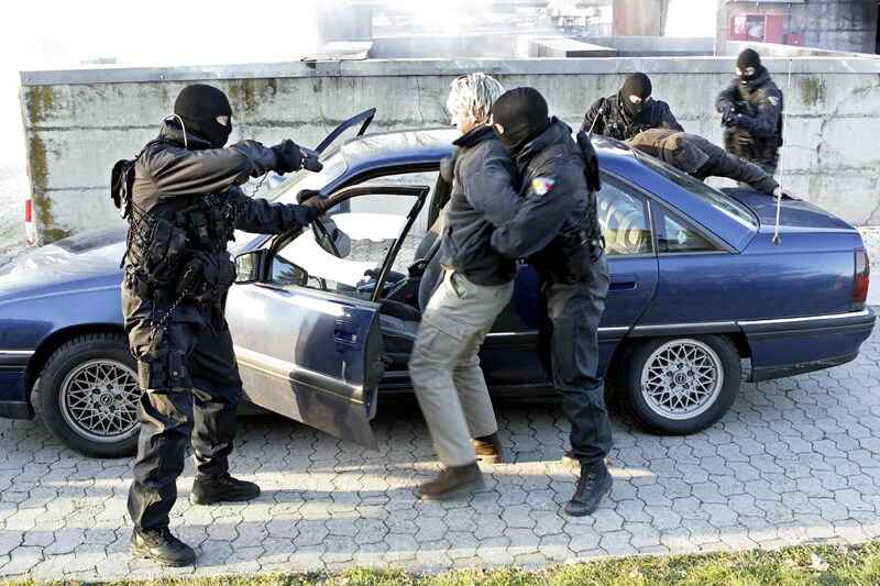 Zwitsers arrestatieteam (foto: ANP)