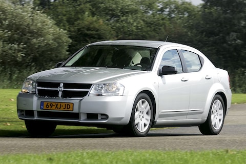 Dodge Avenger 2.0 SXT (2008)