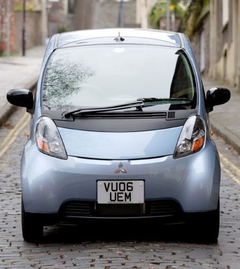 Heel kleine Mitsubishi op komst