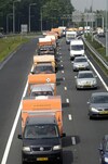 Oranje caravanstoet (foto: René Oudshoorn)