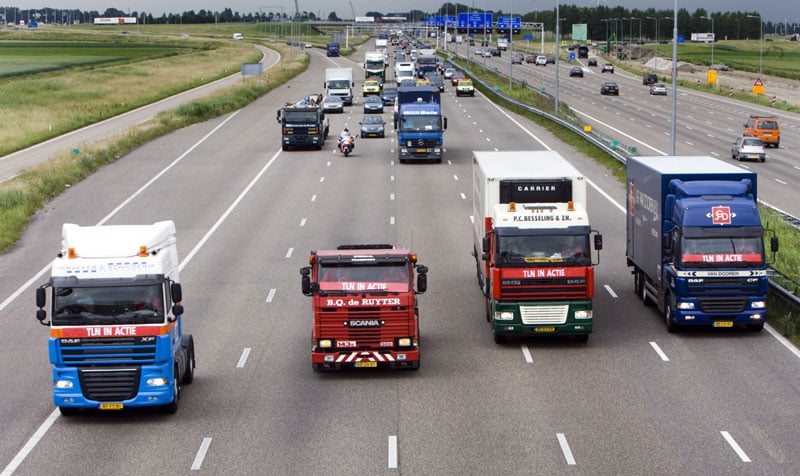 'Langzaam-aan-acties' vrachtautochauffers | Foto: 