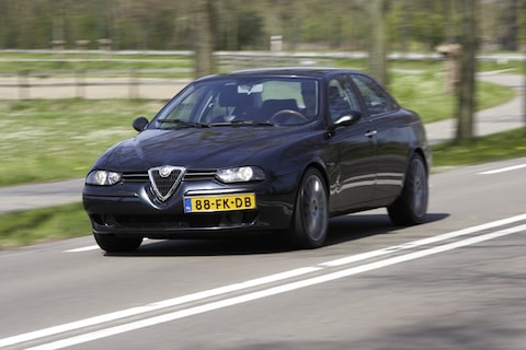 Klokje Rond: Alfa Romeo 156 1.8 Twin Spark (2000)