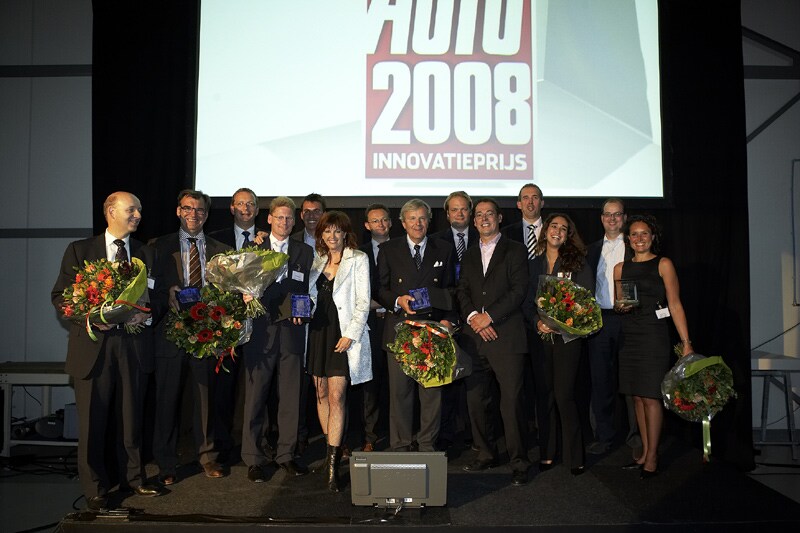 De gelukkige winnaars van de Auto Innovatie Prijze