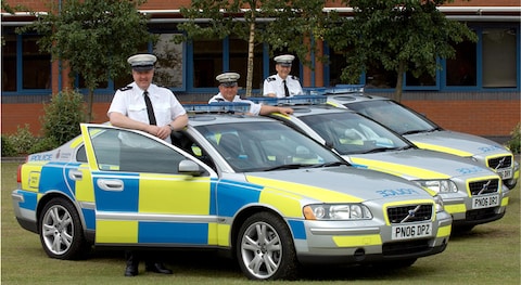 Engelse agenten moeten minder tanken