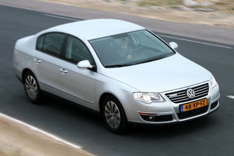 Volkswagen Passat 1.9 TDI Bluemotion Trendline (2008)
