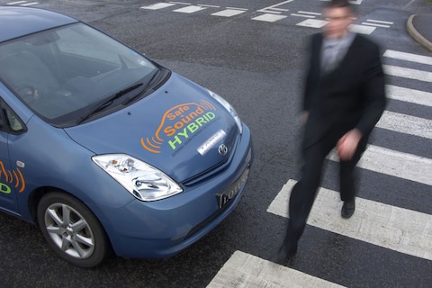 Lotus laat hybrides geluid maken