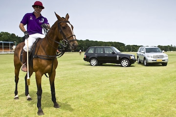 Toyota vs Land Rover